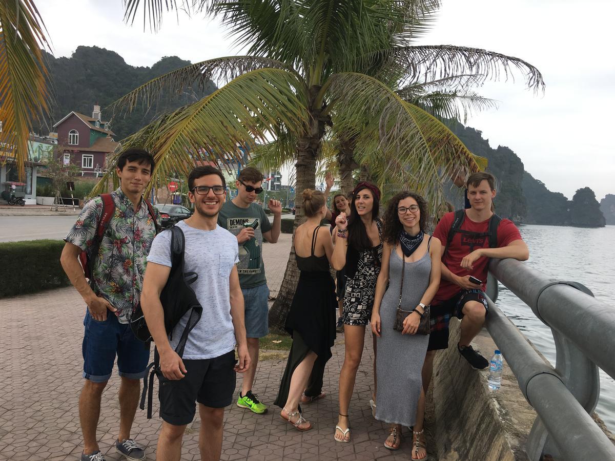 Halo Bay Homestay Ha Long Buitenkant foto